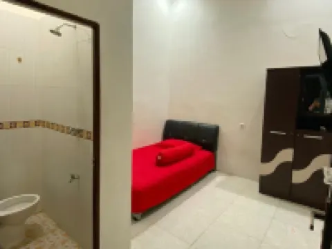 Radja kost landak baru/ Guest House Hotel di Rappocini
