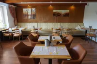 加尼戴安娜飯店 - 早餐