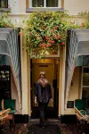 Long John's Pub & Hotel Hotel in zona Belgenmonument