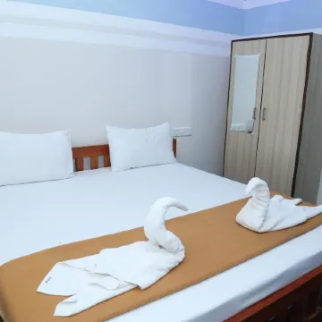 Royal Galaxy Inn by Elgozo