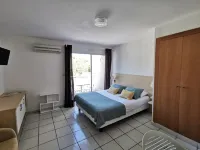 Résidence Saint Michel Hotels in Л'Іль-Русс