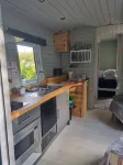 Glamping Hut - Sleeps 2, Hot Tub & Parking -  Privatzimmer