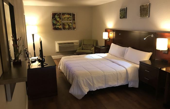 Stratus Suites Boutique Hotel
