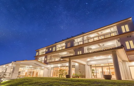 星星露台本部山裡旅館