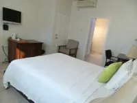 Grooms Beach Villa & Resort