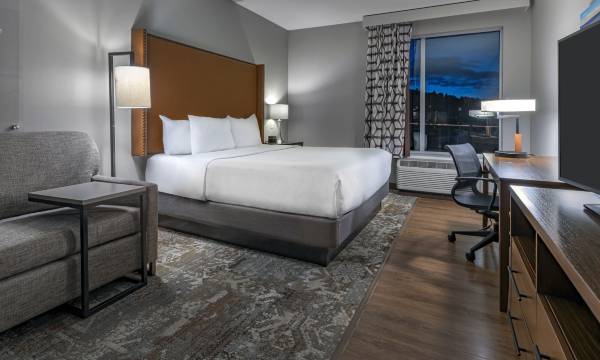 La Quinta Inn & Suites by Wyndham Flagstaff East I-40