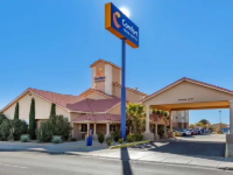 Comfort Inn & Suites デミングのホテル