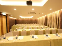 Paradise Spa Hotel Hotel in zona Centro commerciale Oceanic Mall