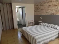 Hotel les Pins Hotels in Gaillan-en-Medoc
