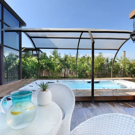 Aquaduct Hotel