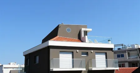 CMB Guesthouse Отели в г. Апулия