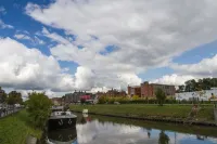 B&B B³ Boat Hotels in Evergem