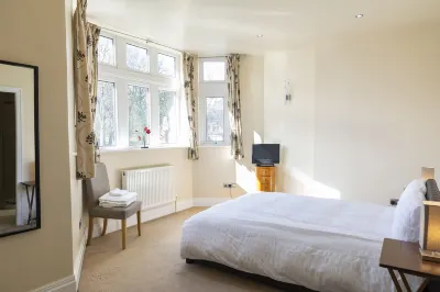 Luxury Apt No 1 - Two Bed Apartment Hôtels à : Bury