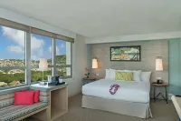 Queen Kapiolani Hotel - Balcony
