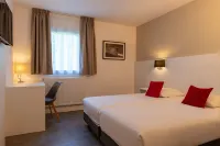 Hotel the Originals Bernay Acropole