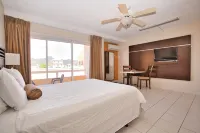 Horizon View Beach Hotel Hotels near boardwalk