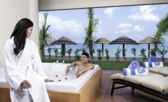 Oceanic Khorfakkan Resort & Spa