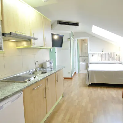 Hotel Apartamentos Aralso Hotels near Santa Eulalia Church