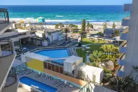 Beachcomber Resort - Official Hotels in Surfers Paradise