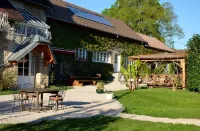 Chambres d'hôtes le Relais de la Perle Hotels near Abbaye Notre Dame de Vaux-sur-Poligny