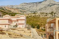 Apartments Zelic Tucepi Hotels in Tucepi