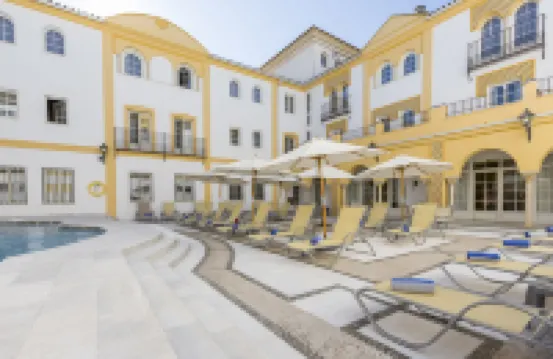 馬西亞阿爾法羅斯酒店