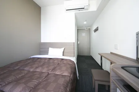 WASHINGTON R&B Hotel Shin-Osaka Kita-guchi Отели рядом со станцией Mikuni Railway Station