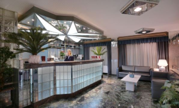 Xenophon Hotel