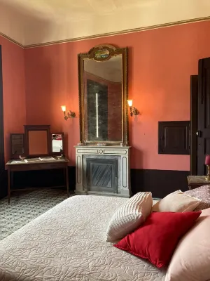 Palazzo Mazziotti فنادق في Omignano