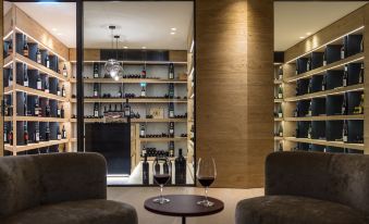 ElisabethHotel Premium Private Retreat- Adults Only