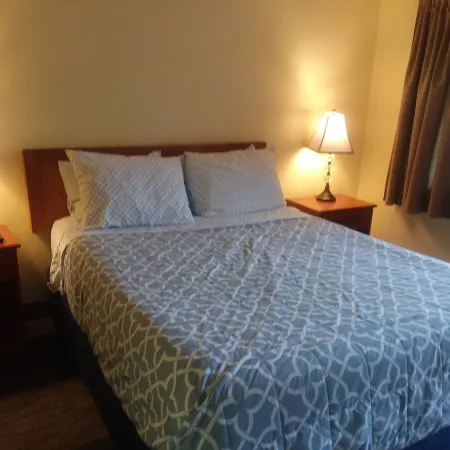 Shiny Motel