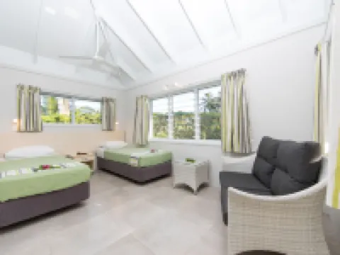 Lagoon Breeze Villas Hotels in Arorangi