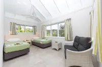 Lagoon Breeze Villas