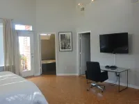 モダン B&B メニル・コレクション周辺のホテル