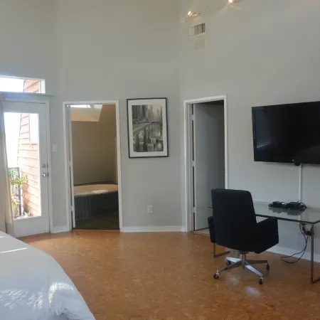 Modern B & B