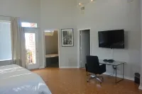 Modern B & B Hotel in zona Houston Zoo