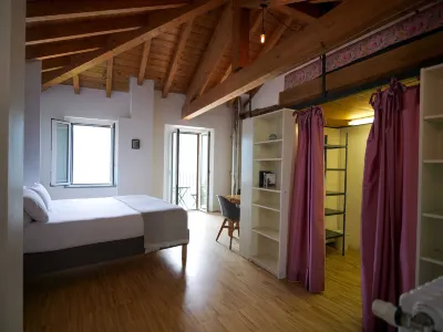 Up & up - by Myhomeincomo Hotels near Villa Passalacqua