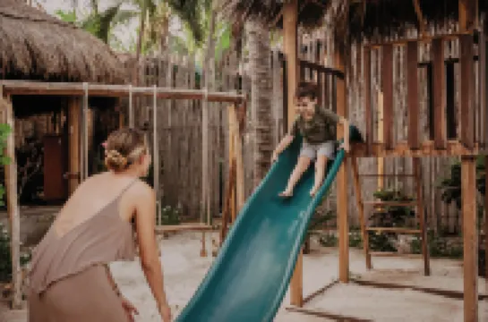 쁘띠 라피 호텔