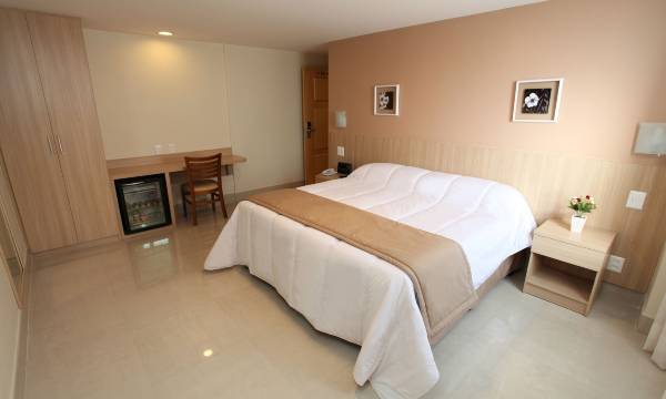 Elegance Praia Hotel