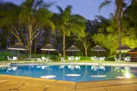 Sunbird Capital - Pool
