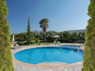 Petritos Rooms and Studios Hotels near Elafonissi Beach