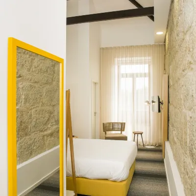 BO - Álvares Cabral GuestHouse Hotels near Lapa Metro Station