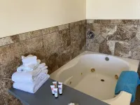 The Shores Inn - Hot Tub