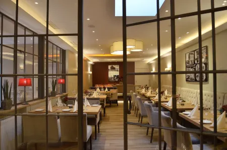 Hotel Zur Traube Отели в г. Перль