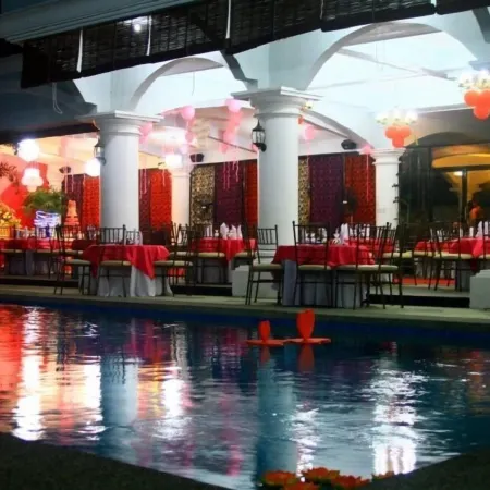 Kapis Mansions Hotel