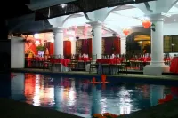 Kapis Mansions Hotel - Pools