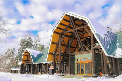 Log Hotel the Maple Lodge Hôtels à : Iwamizawa