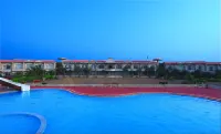 Kohinoor Samudra Beach Resort - Beach