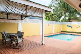Brownstone Guesthouses Seabeach