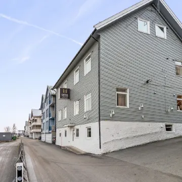 Enter Backpack Hotel